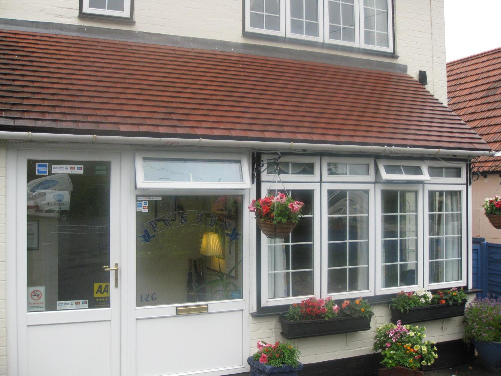 Penryn Guest House, Ensuite Rooms, Free Parking And Free Wifi Stratford-upon-Avon Exterior photo