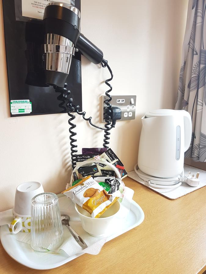 Penryn Guest House, Ensuite Rooms, Free Parking And Free Wifi Stratford-upon-Avon Exterior photo