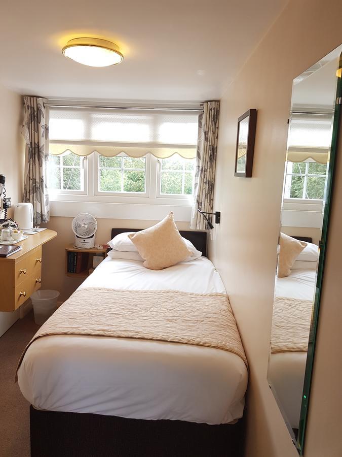 Penryn Guest House, Ensuite Rooms, Free Parking And Free Wifi Stratford-upon-Avon Exterior photo